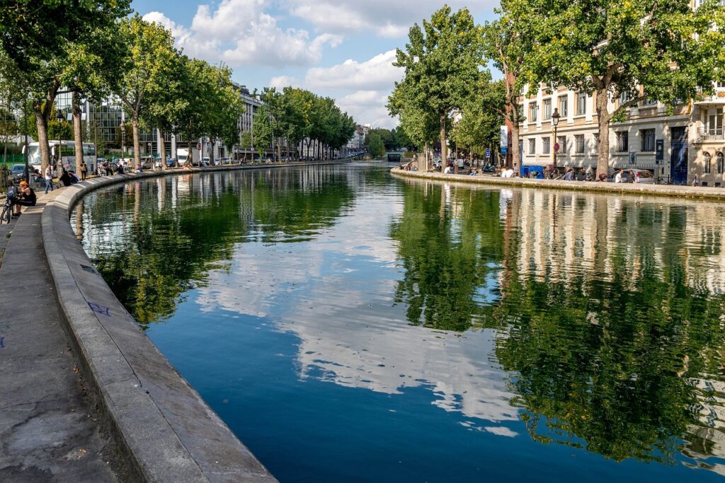 Pariz, 4 dana zrakoplovom 2026./2027.